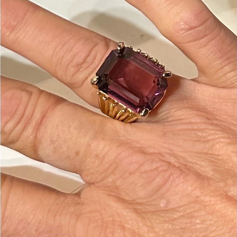 Chunky costume ring